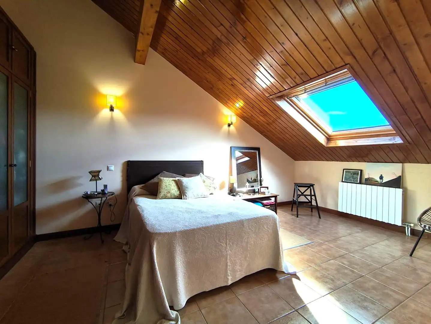 Habitación de Casa adosada en venta en Medio Cudeyo con Calefacción, Jardín privado y Terraza