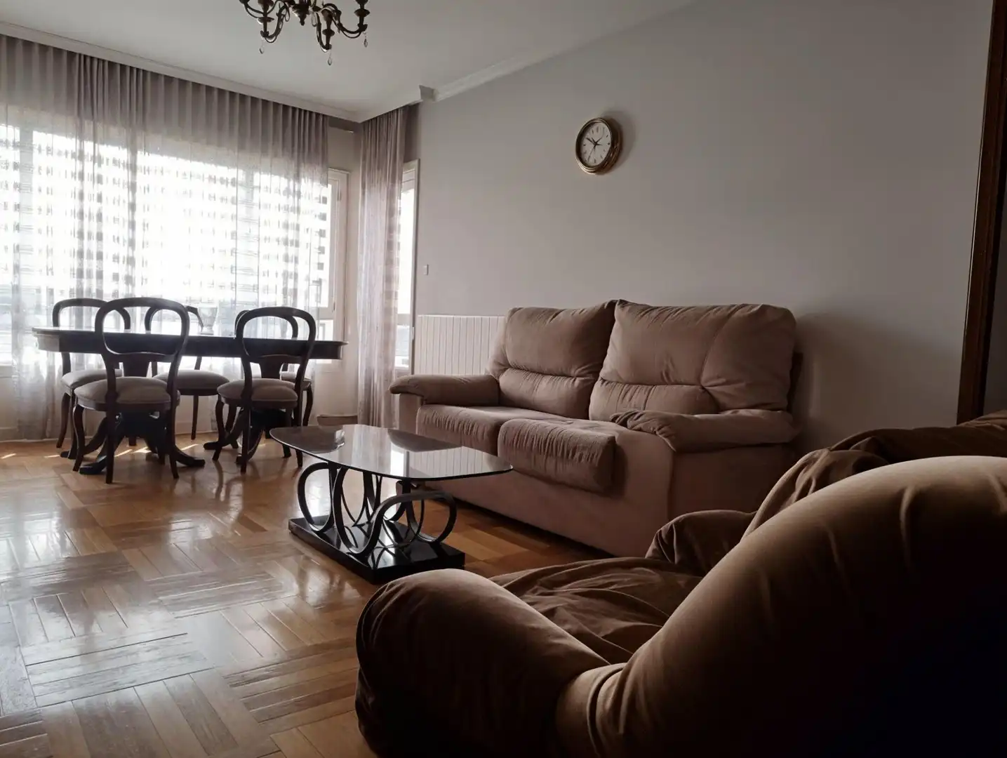 Sala d'estar de Pis en venda en Vigo  amb Calefacció, Terrassa i Moblat