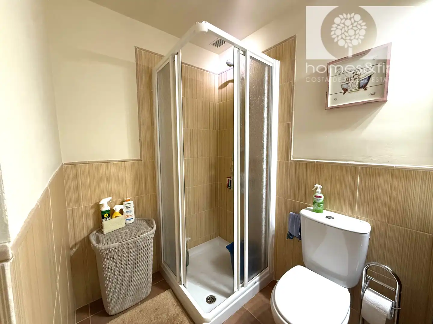 Baño de Piso en venta en Ayamonte con Terraza, Amueblado y Horno