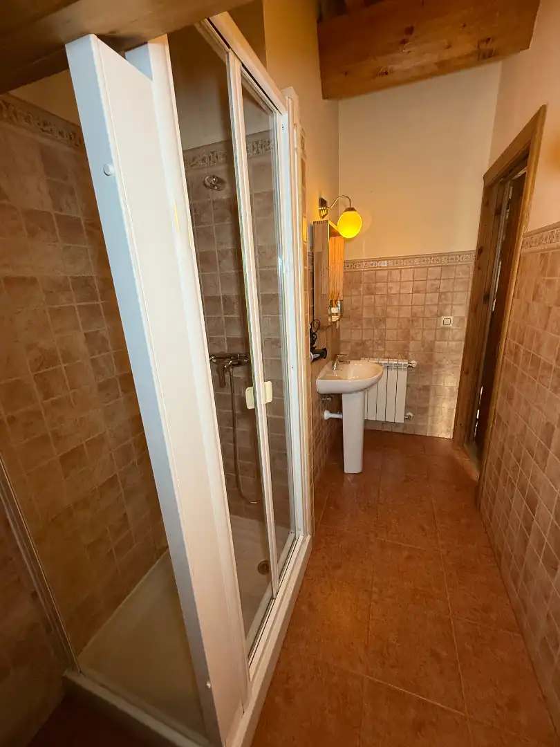 Bany de Casa o xalet en venda en Ribadesella amb Calefacció, Jardí privat i Parquet