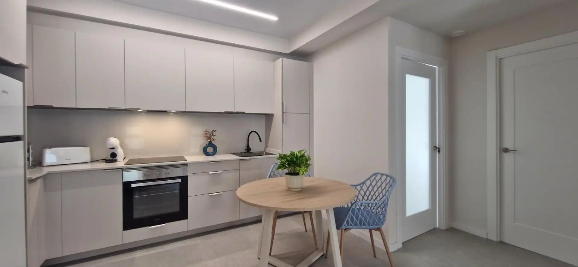Cocina de Piso de alquiler en Elche / Elx con Aire acondicionado, Parquet y Trastero