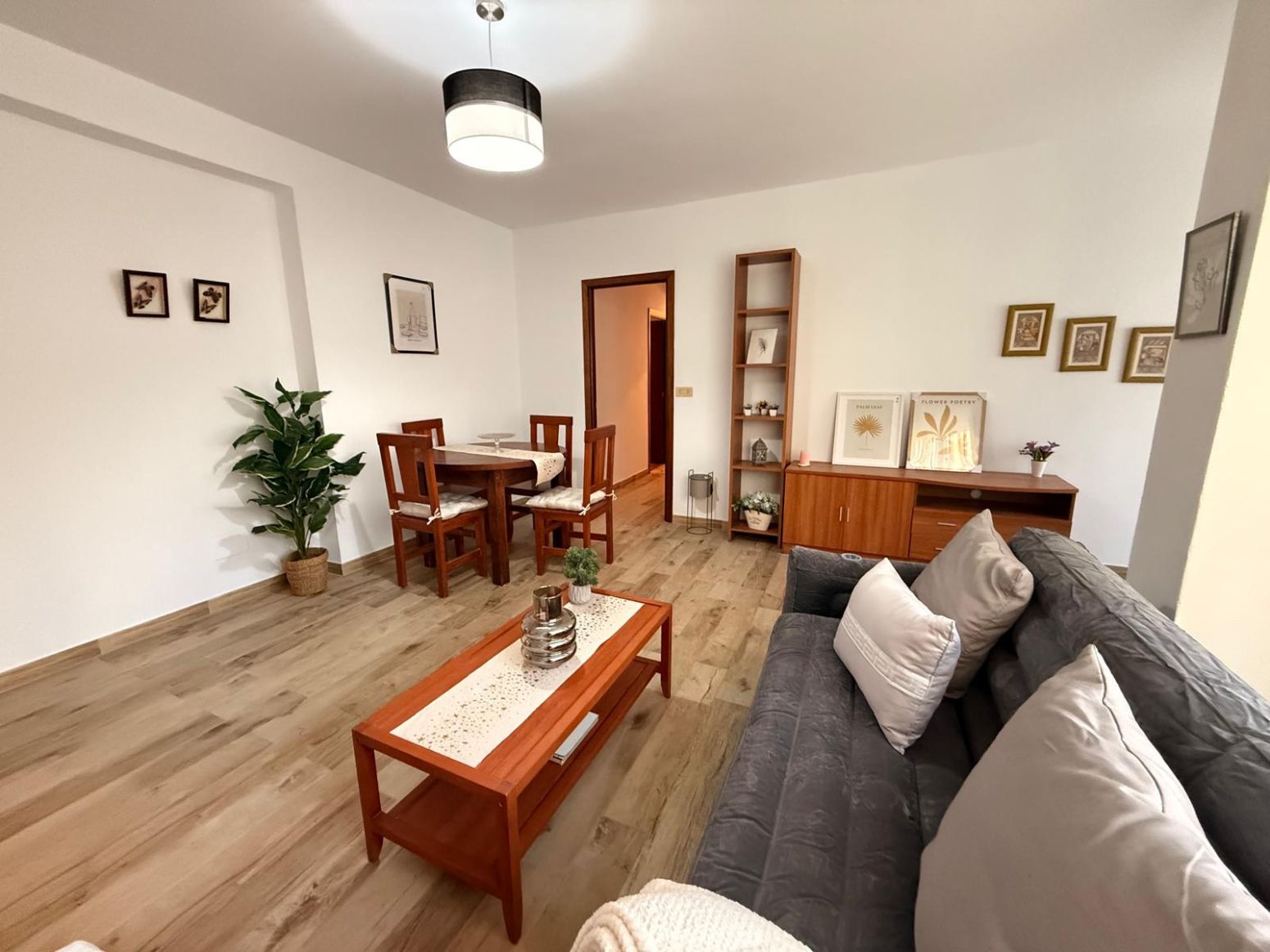 Living room of Flat for sale in Ribeira  with Storage room and Furnished