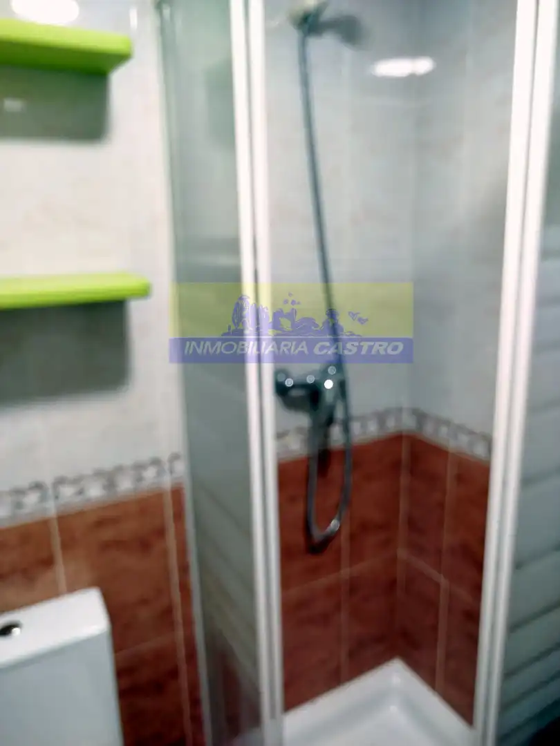 Badezimmer von Wohnung zur Miete in Castro-Urdiales mit Heizung, Möbliert und Balkon