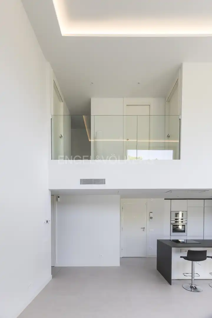 Dúplex en venta en Madrid con Calefacción, Terraza y Trastero
