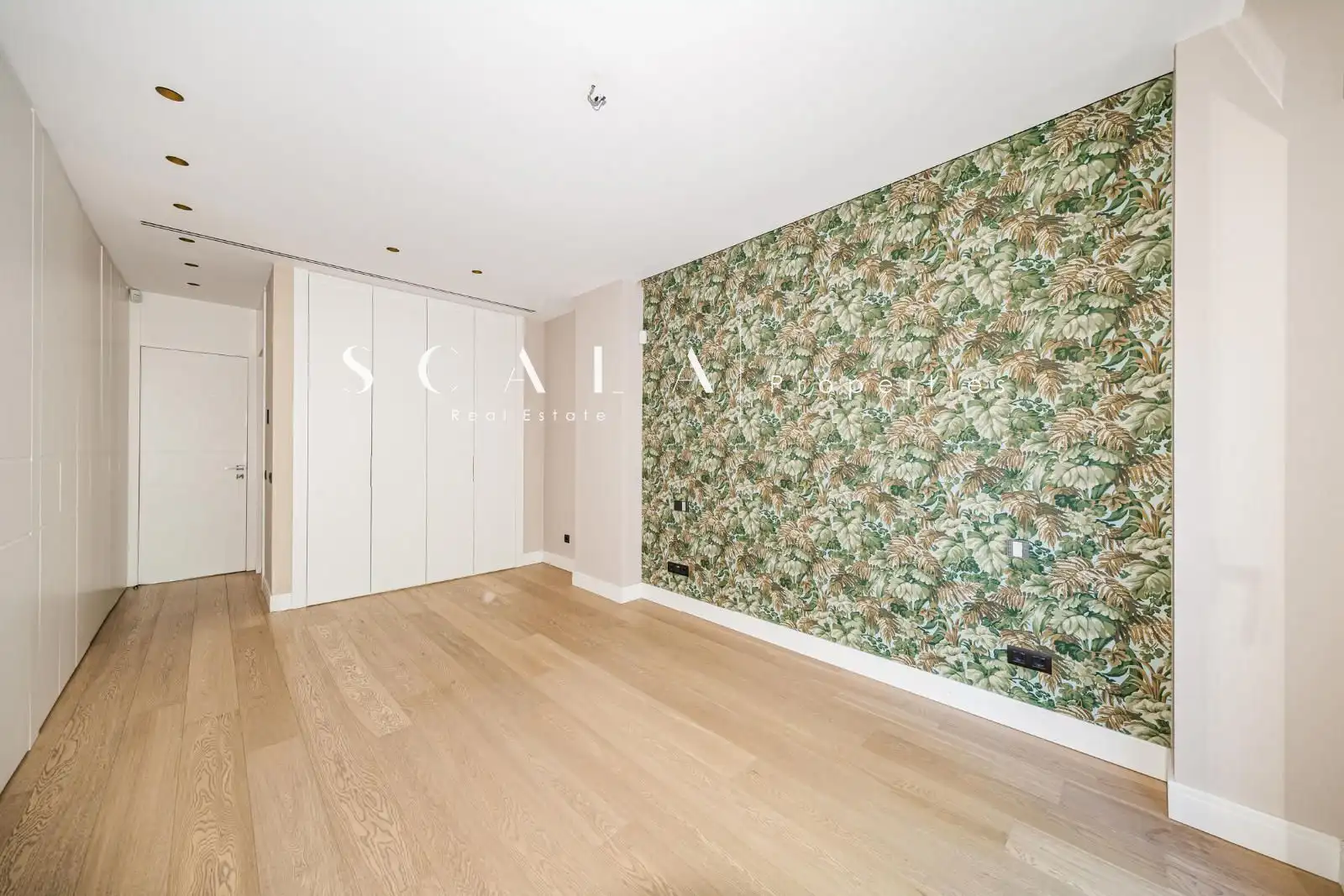 Schlafzimmer von Wohnung zur Miete in Madrid mit Klimaanlage, Heizung und Privatgarten