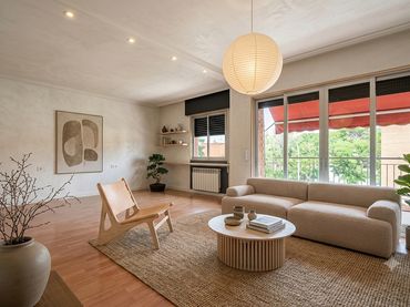 Flat with balcony for sale in Arturo Soria