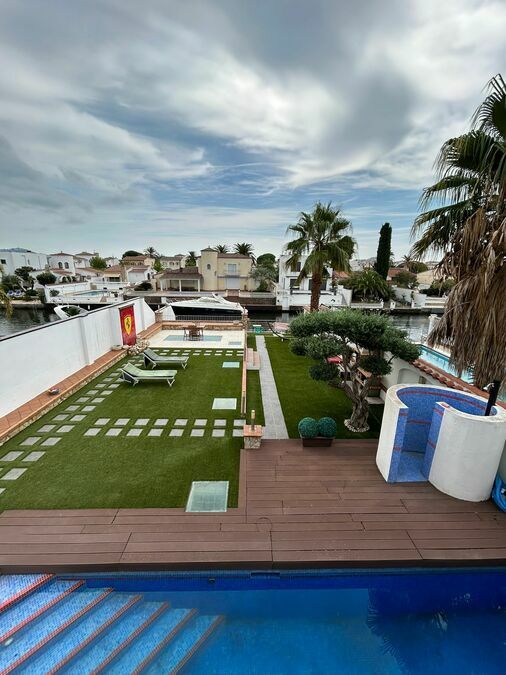 Terrace of House or chalet for sale in Empuriabrava  with Air Conditioner, Terrace and Storage room