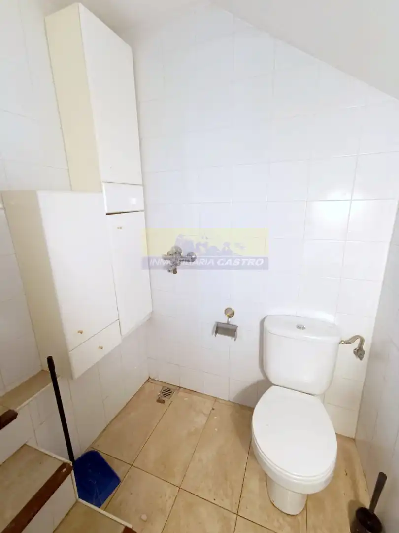 Badezimmer von Geschaftsraum zur Miete in Castro-Urdiales