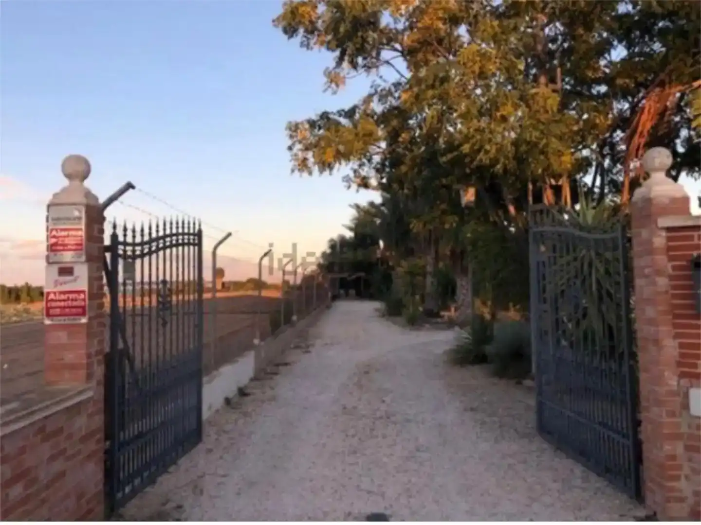 Vista exterior de Piso en venta en Elche / Elx con Aire acondicionado, Piscina y Balcón