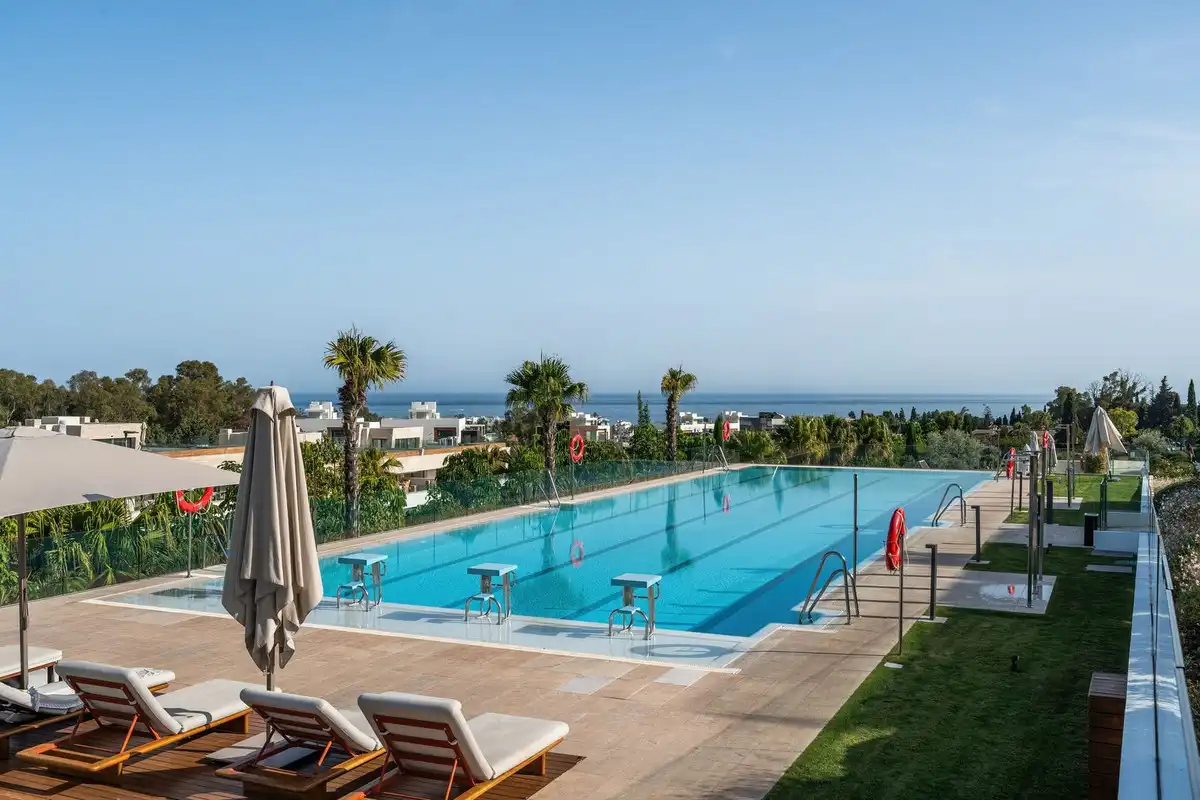 Piscina de Apartament de lloguer en Marbella amb Aire condicionat, Calefacció i Terrassa