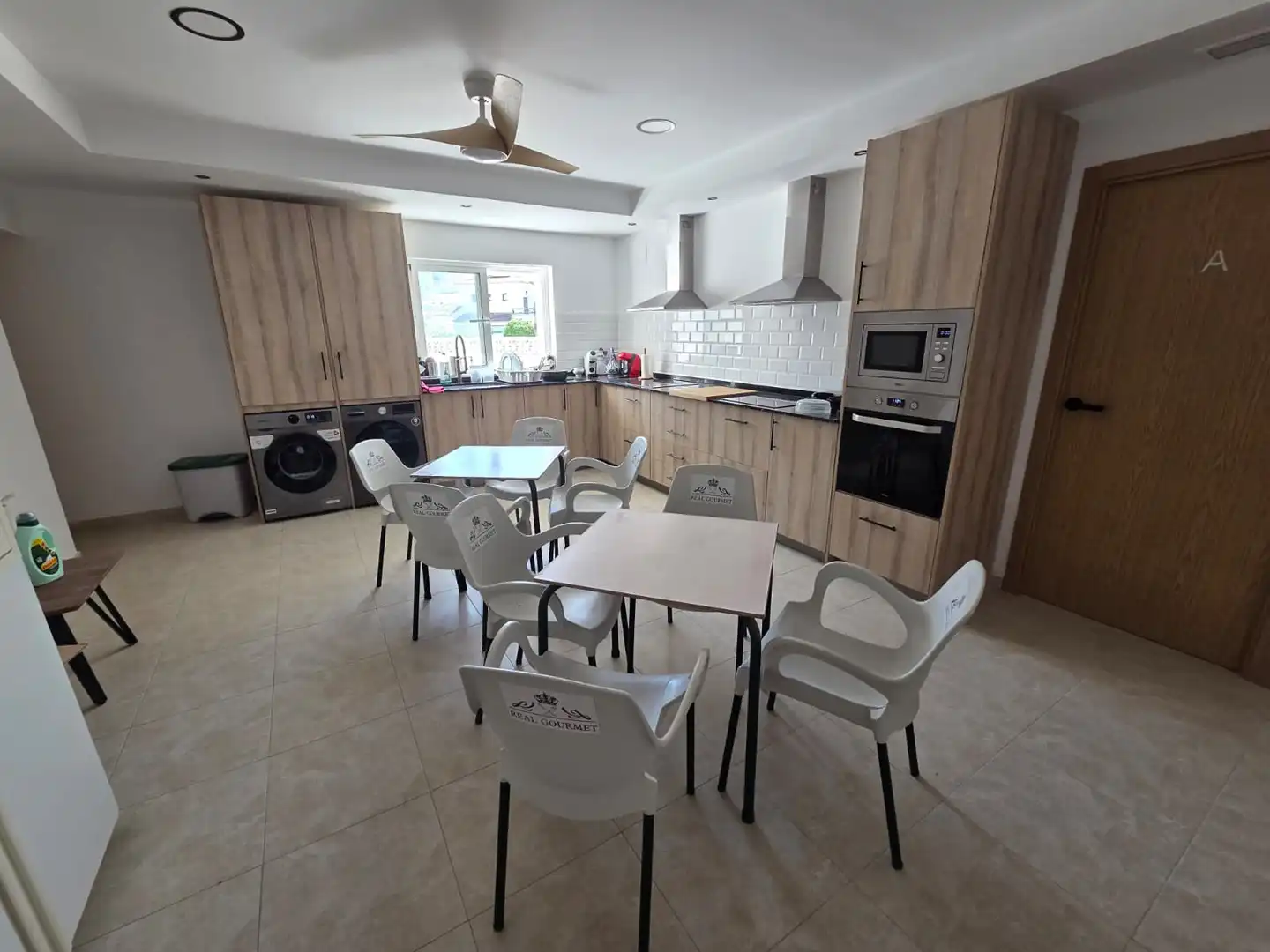 Cocina de Estudio de alquiler en Benalmádena con Aire acondicionado, Amueblado y Horno