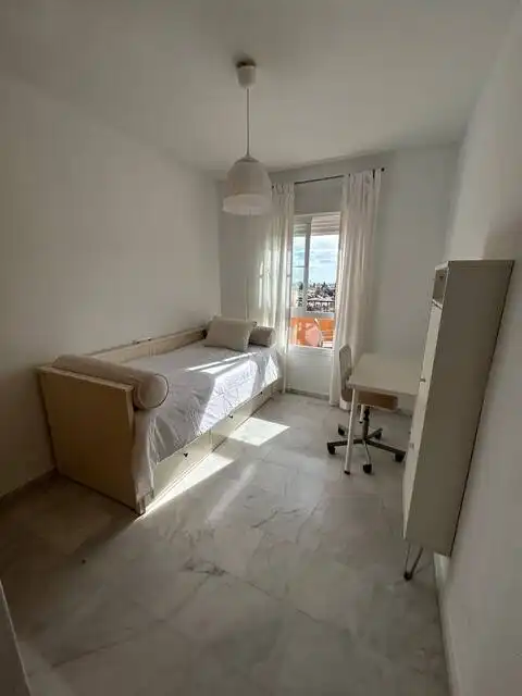 Attic for rent in Calle Comunera María Pacheco, Los Pacos