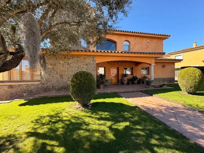 Exterior view of Houses for sale in Mont-ras  with Air Conditioner, Heating and Private garden