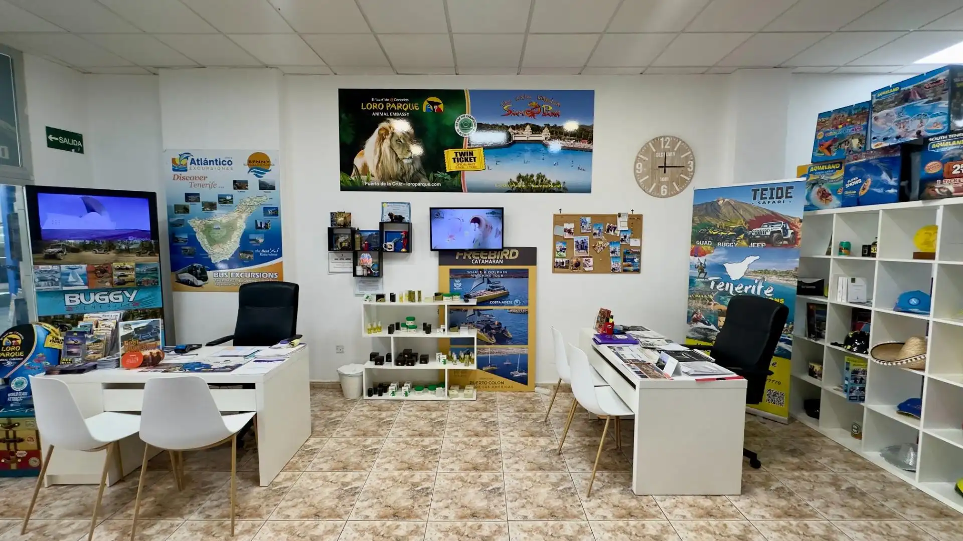 Commercial properties for sale in Adeje  with Furnished