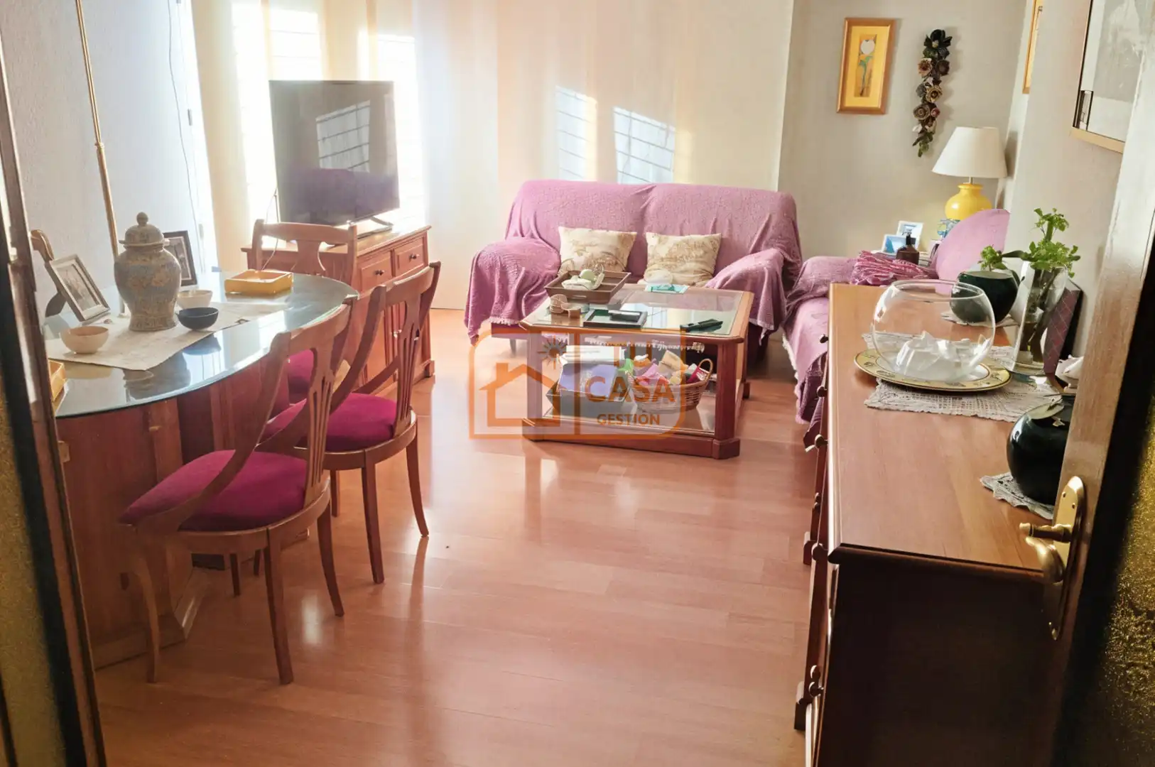 Sala d'estar de Casa o xalet en venda en Cáceres amb Aire condicionat, Calefacció i Jardí privat
