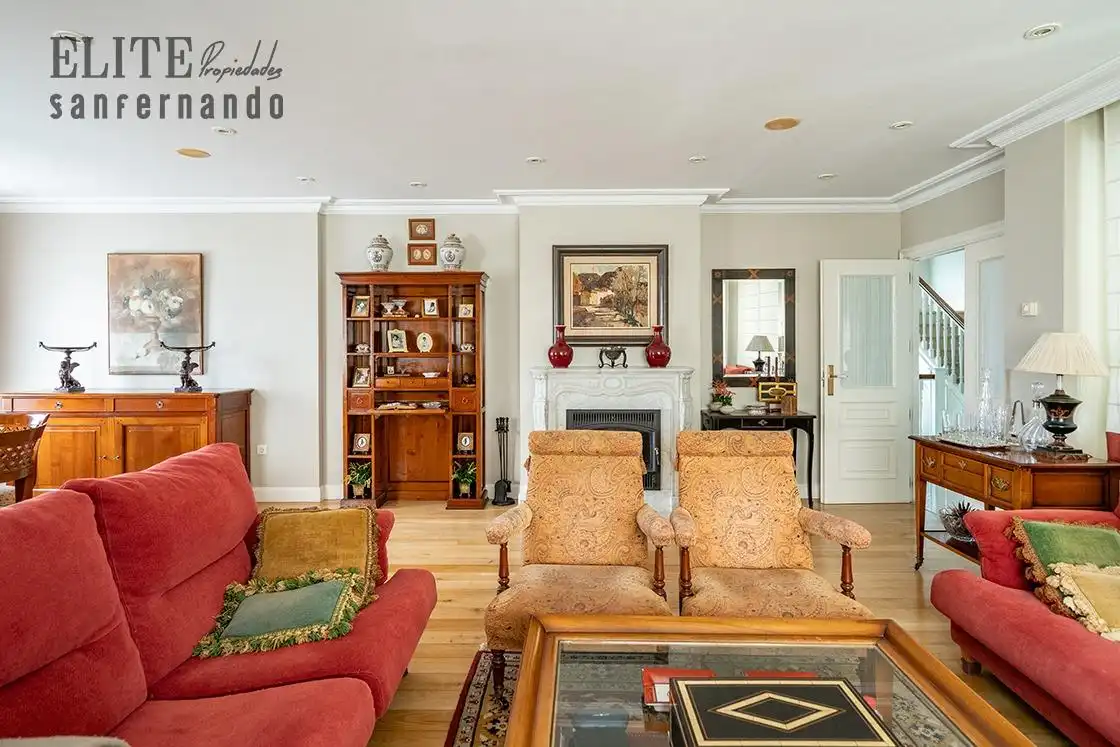 Sala de estar de Casa o chalet en venta en Piélagos con Calefacción, Jardín privado y Trastero