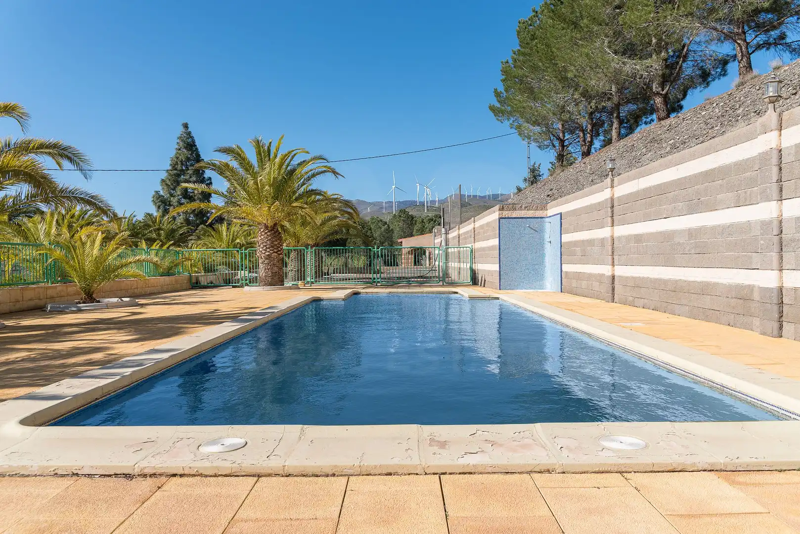 Casa rústica amb piscina en venda a Las Tres Villas, imagen 9