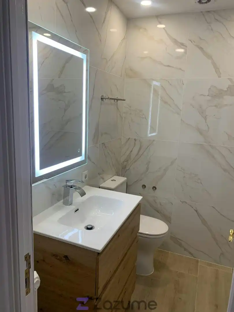 Baño de Piso de alquiler en Madrid con Aire acondicionado, Calefacción y Horno