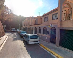 Vista exterior de Casa adosada en venda en  Almería Capital