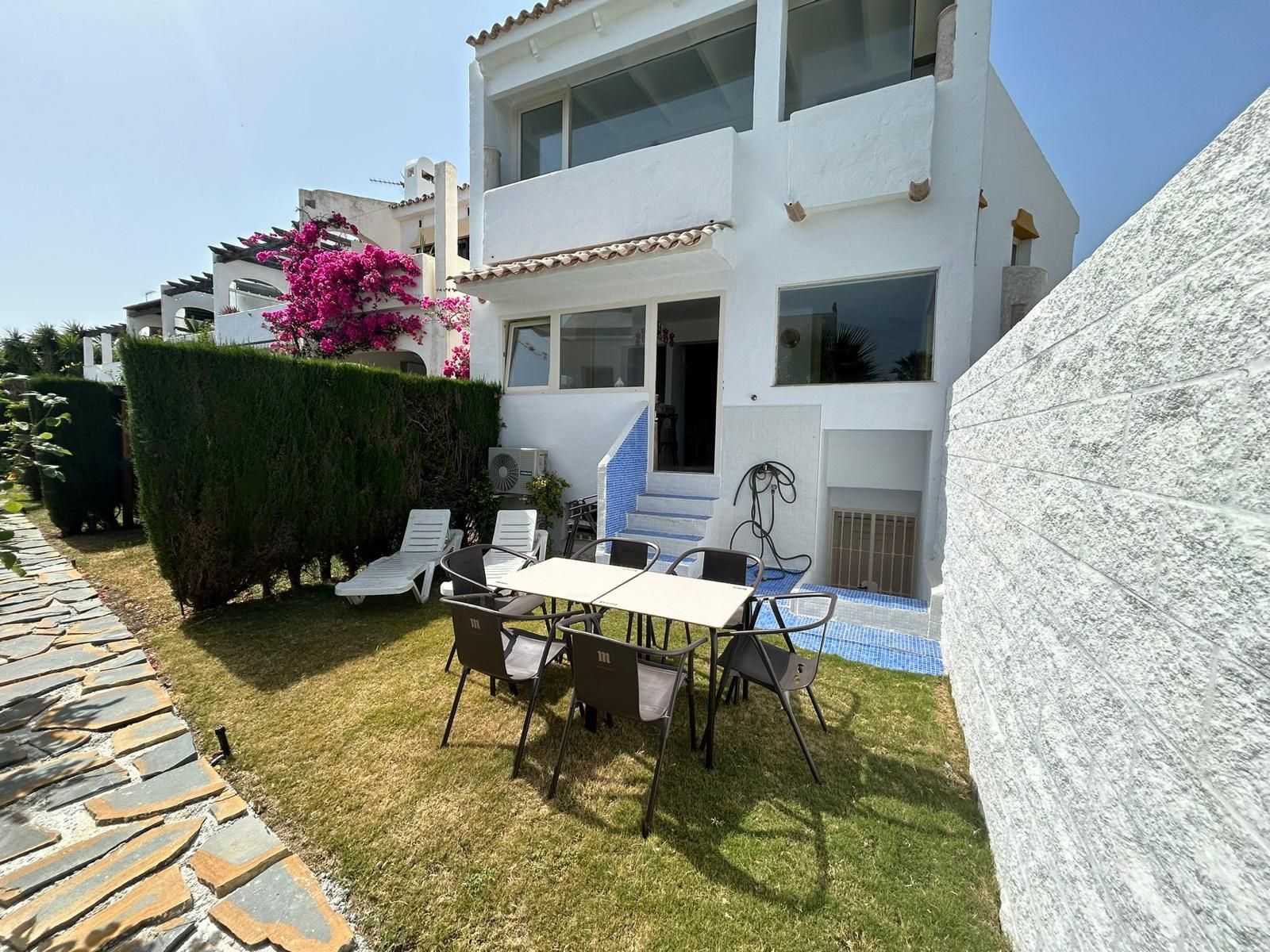 Jardí de Casa adosada de lloguer en Estepona amb Aire condicionat, Jardí privat i Terrassa