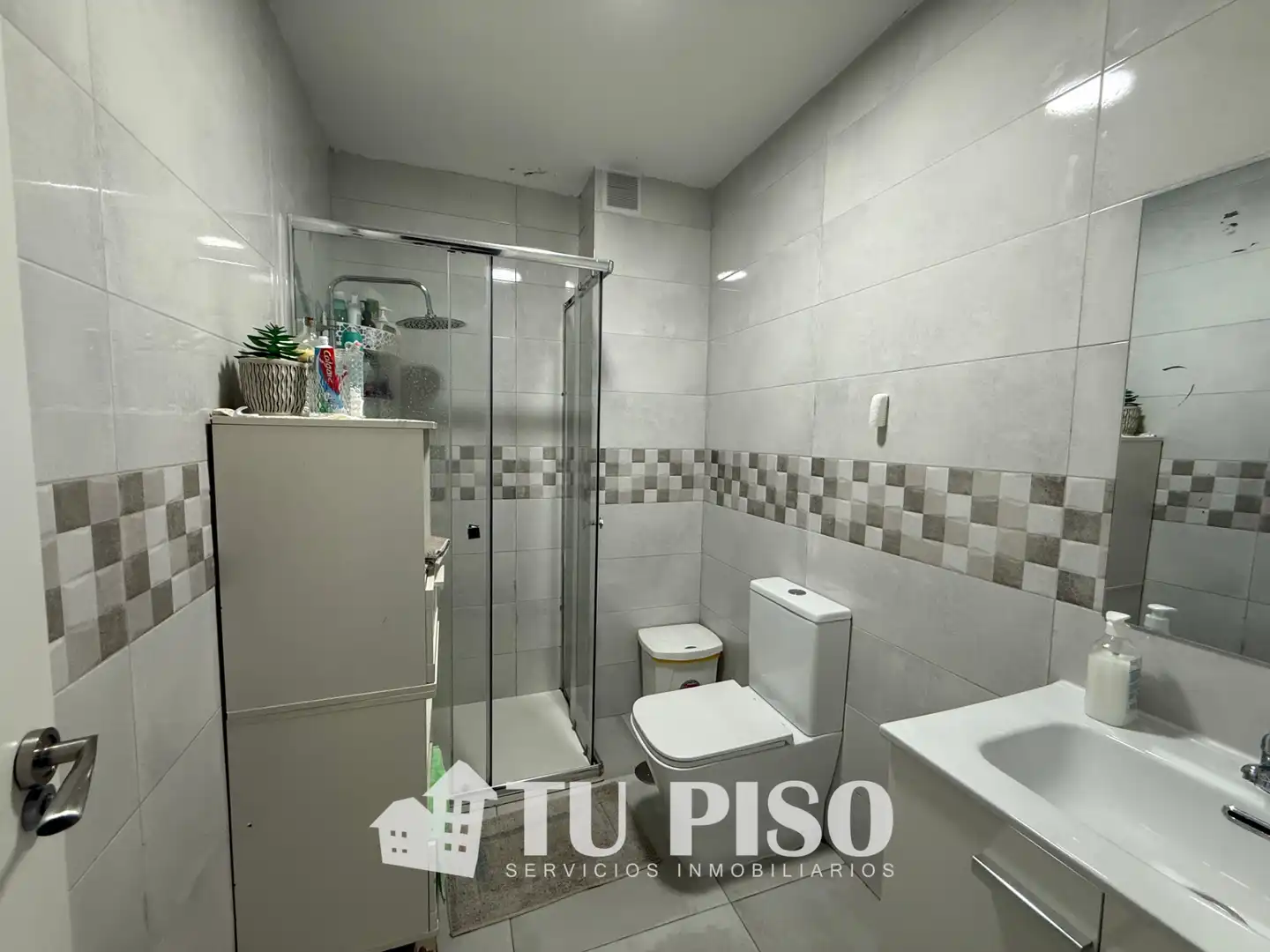 Bany de Pis en venda en Madrid amb Calefacció