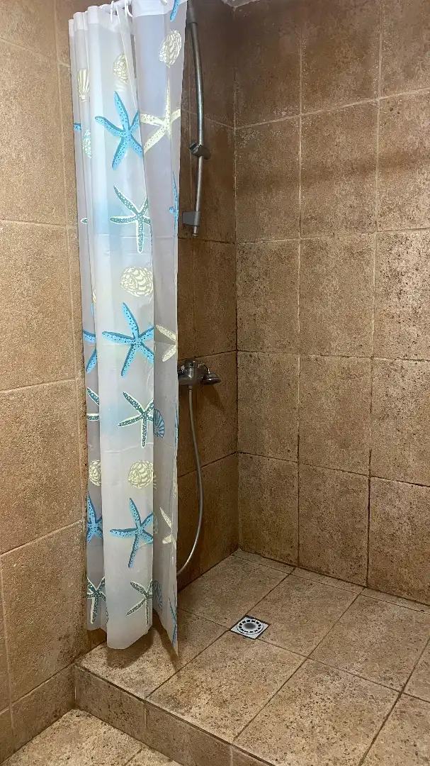 Baño de Ático en venta en El Prat de Llobregat con Aire acondicionado, Terraza y Horno