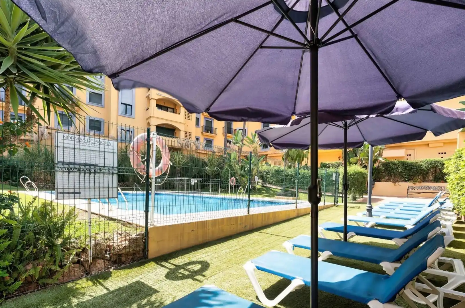Piscina de Apartament de lloguer en Marbella amb Aire condicionat, Calefacció i Terrassa