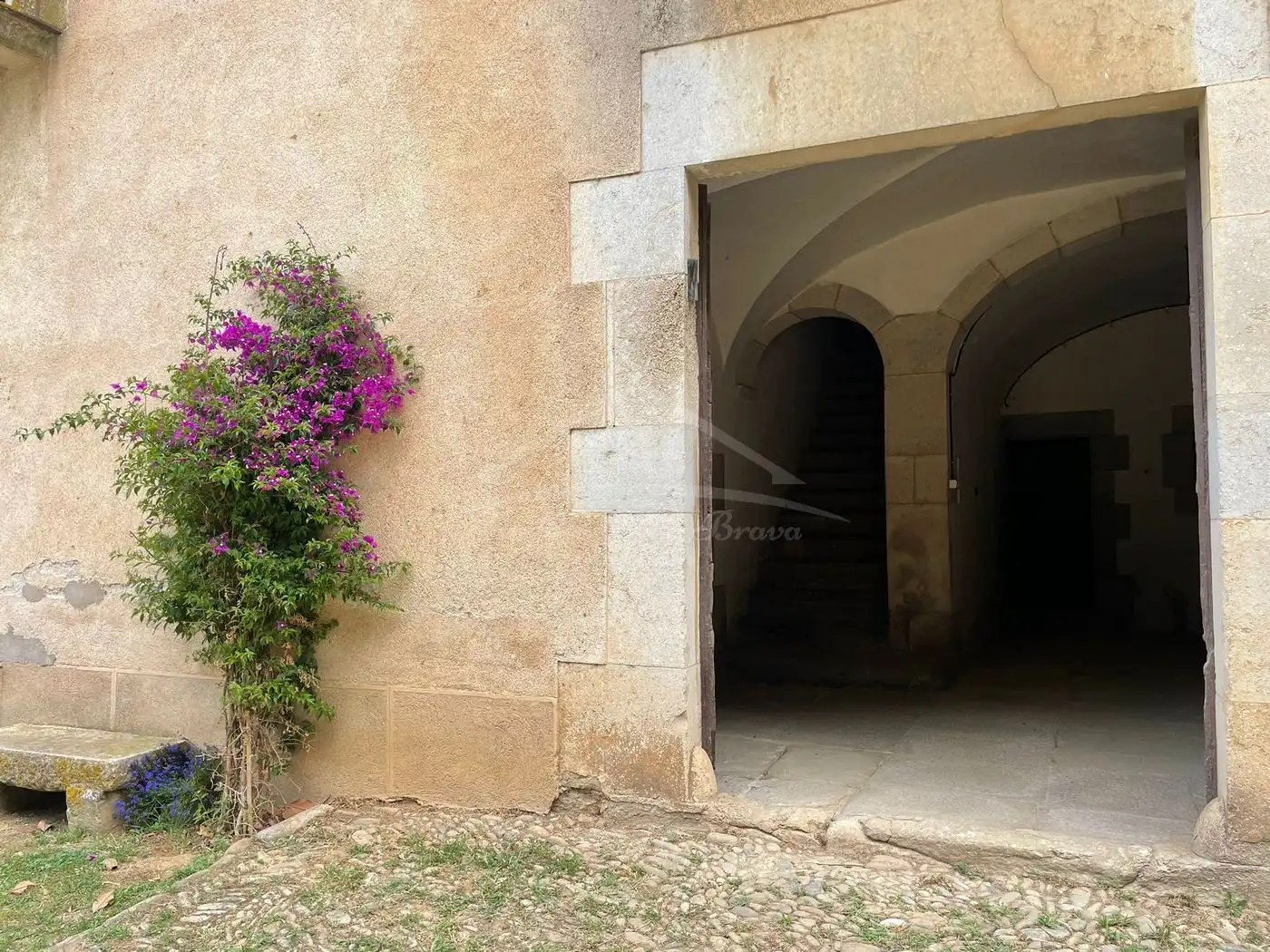 Country homes for sale in Flaçà  with Air Conditioner, Heating and Private garden