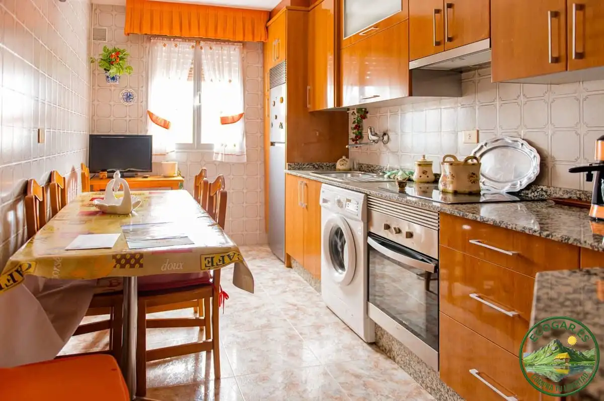 Kitchen of Flat for rent in Toreno  with Heating, Parquet flooring and Terrace