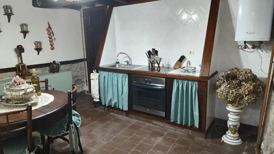 Cuina de Casa o xalet en venda en Los Tojos  amb Calefacció i Moblat