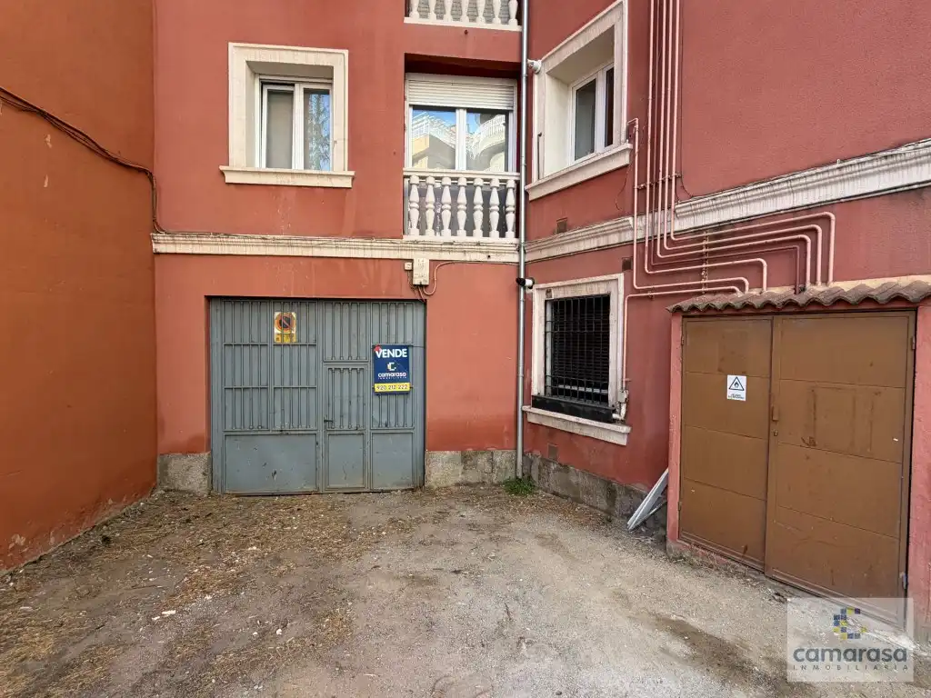 Parkplatz von Geschaftsraum zum Verkauf in Santo Tomás