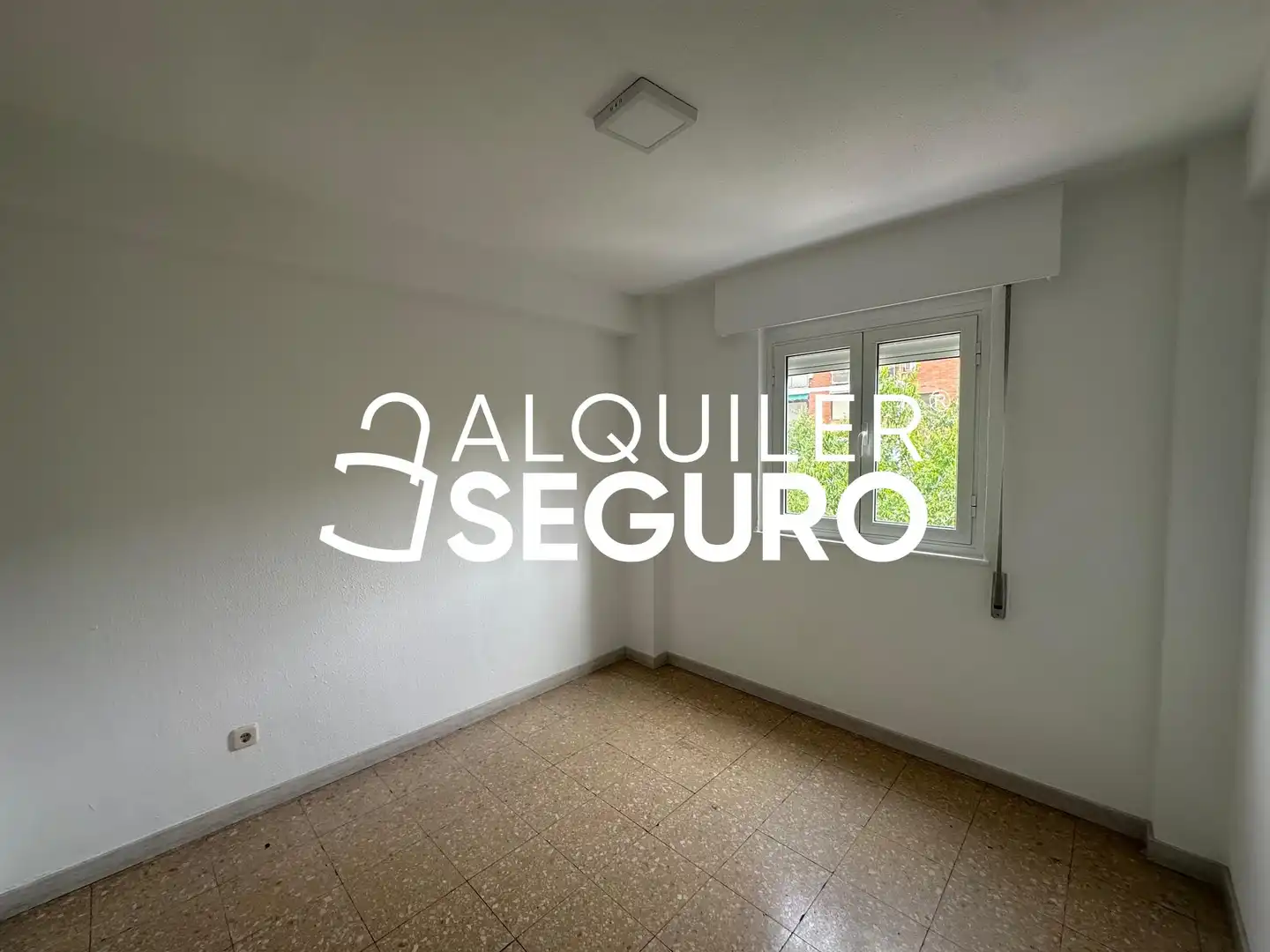 Schlafzimmer von Wohnung zur Miete in Madrid mit Heizung und Terrasse