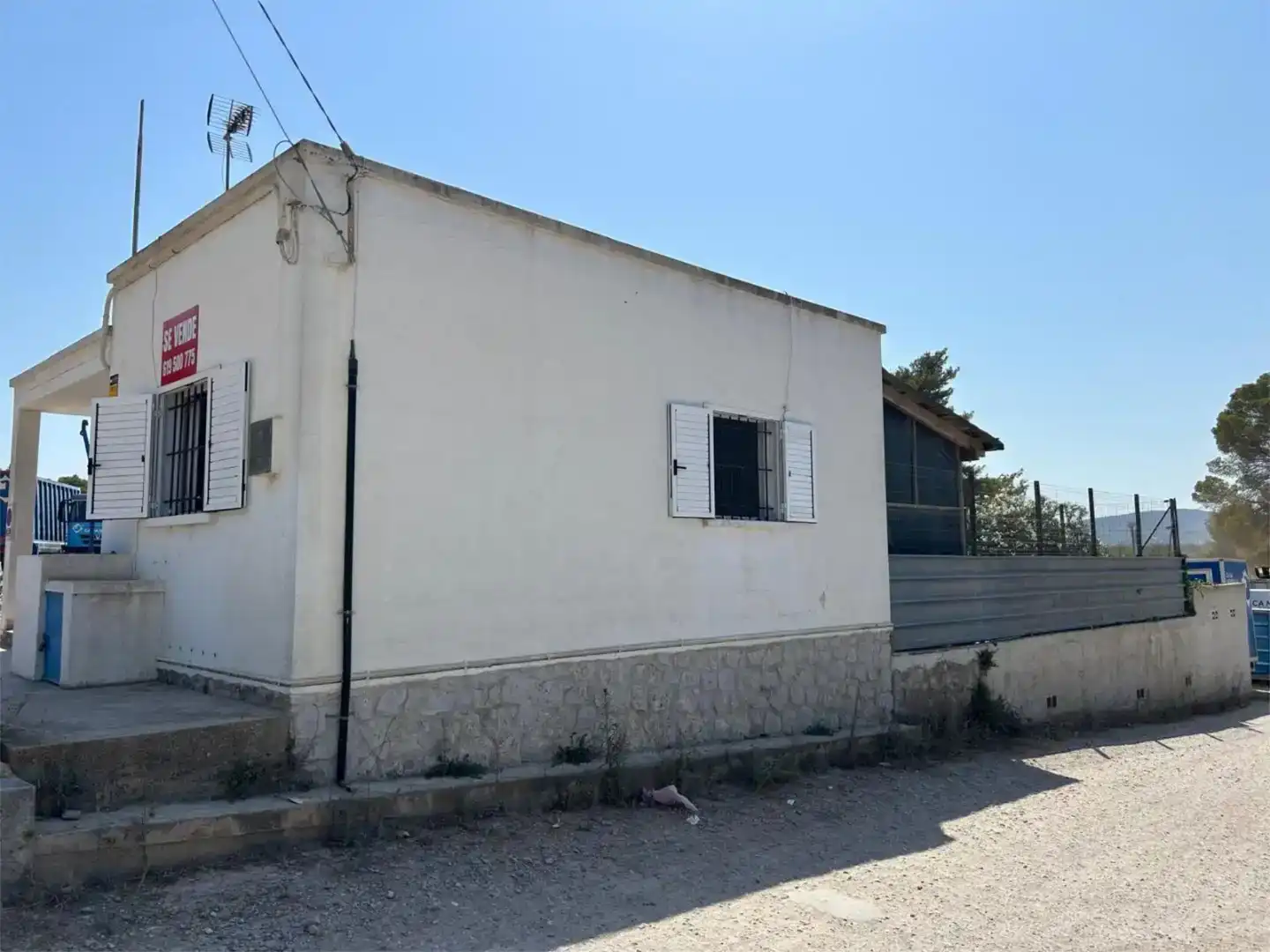 Vista exterior de Casa o xalet en venda en Santa Eulària des Riu amb Piscina