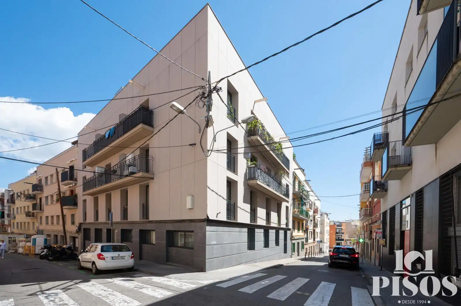 Vista exterior de Piso en venta en Barcelona con Aire acondicionado, Calefacción y Terraza