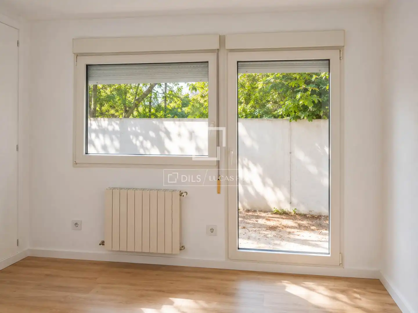 Vista exterior de Casa o chalet de alquiler en Las Rozas de Madrid con Aire acondicionado, Calefacción y Jardín privado