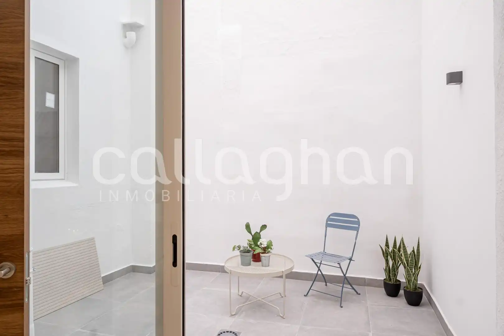 Schlafzimmer von Erdgeschoss zum Verkauf in Valencia mit Terrasse