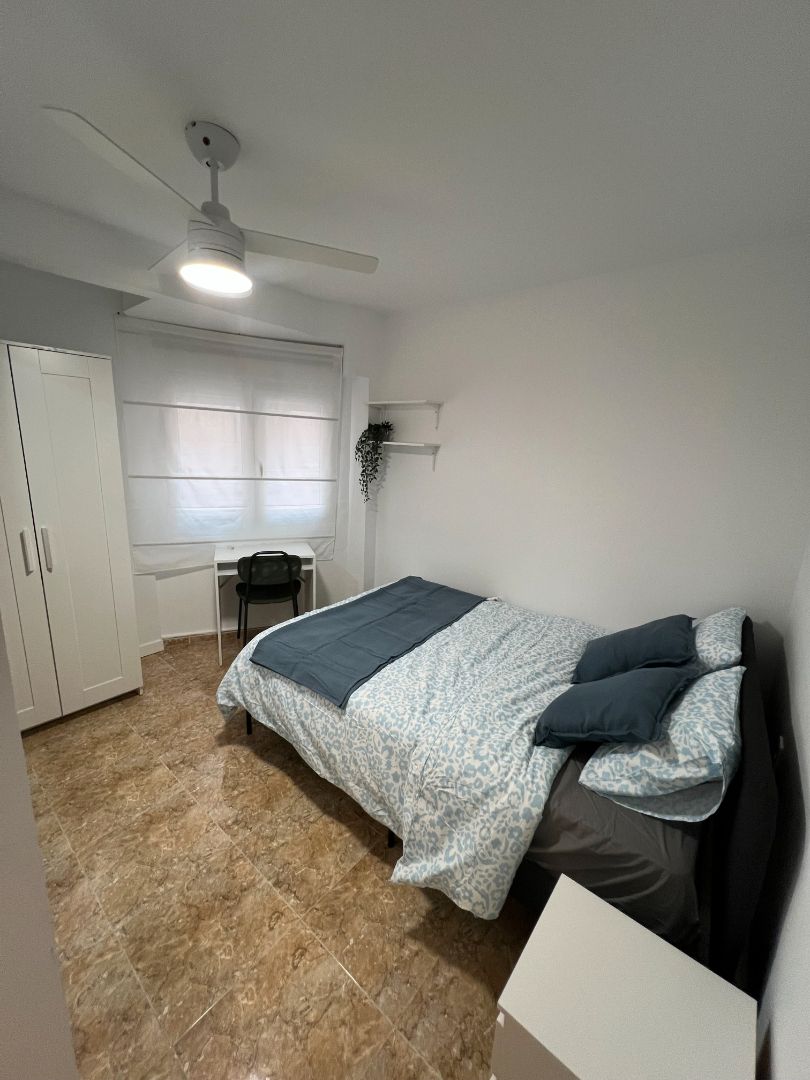 Dormitori de Pis de lloguer en Alicante / Alacant amb Moblat, Forn i Rentadora