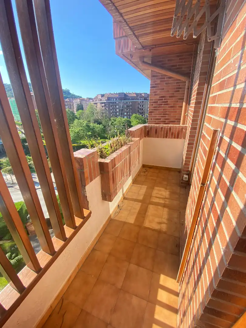 Terraza de Piso en venta en Castro-Urdiales con Calefacción, Jardín privado y Parquet