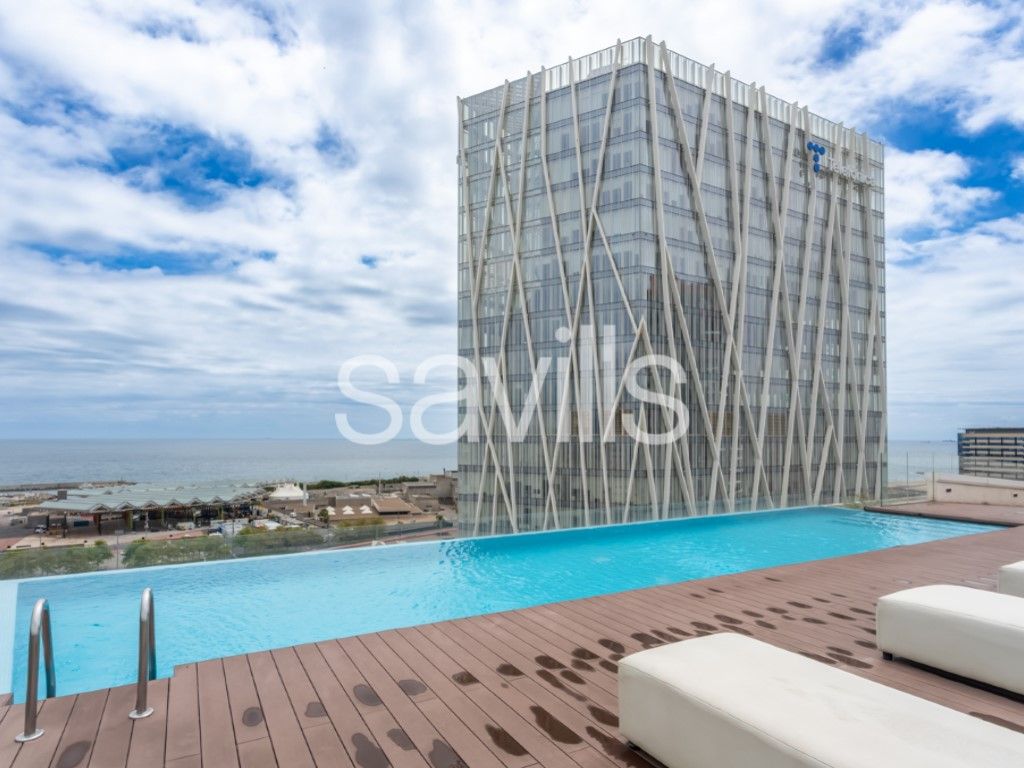 Swimming pool of Apartment for sale in  Barcelona Capital  with Air Conditioner, Terrace and Community pool