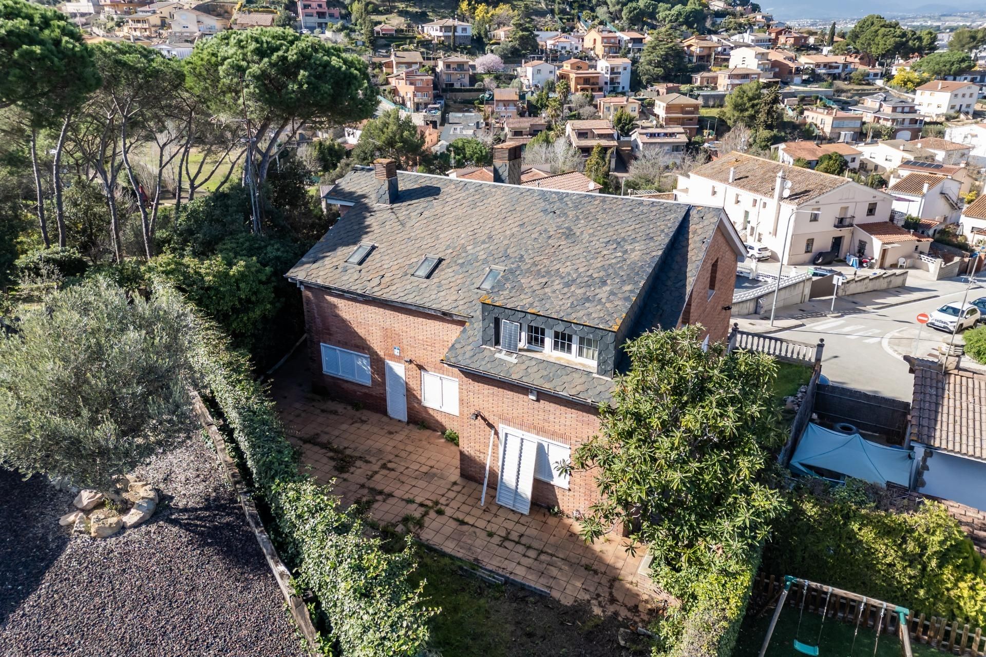 Vista exterior de Casa o chalet en venta en Montornès del Vallès con Calefacción, Jardín privado y Terraza