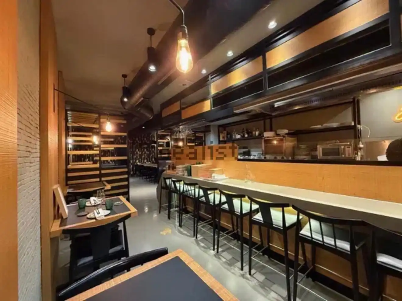 Local comercial en traspaso en Centre - Sant Oleguer, imagen 2