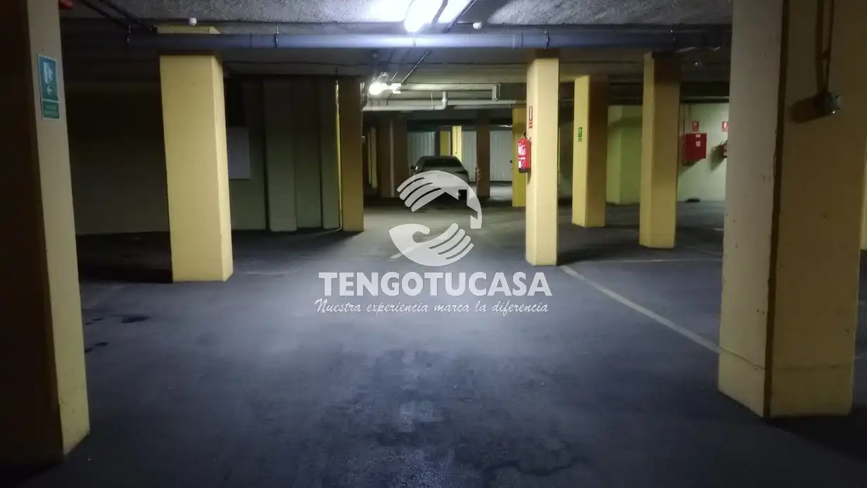 Aparcament de Garatge en venda en Madrid