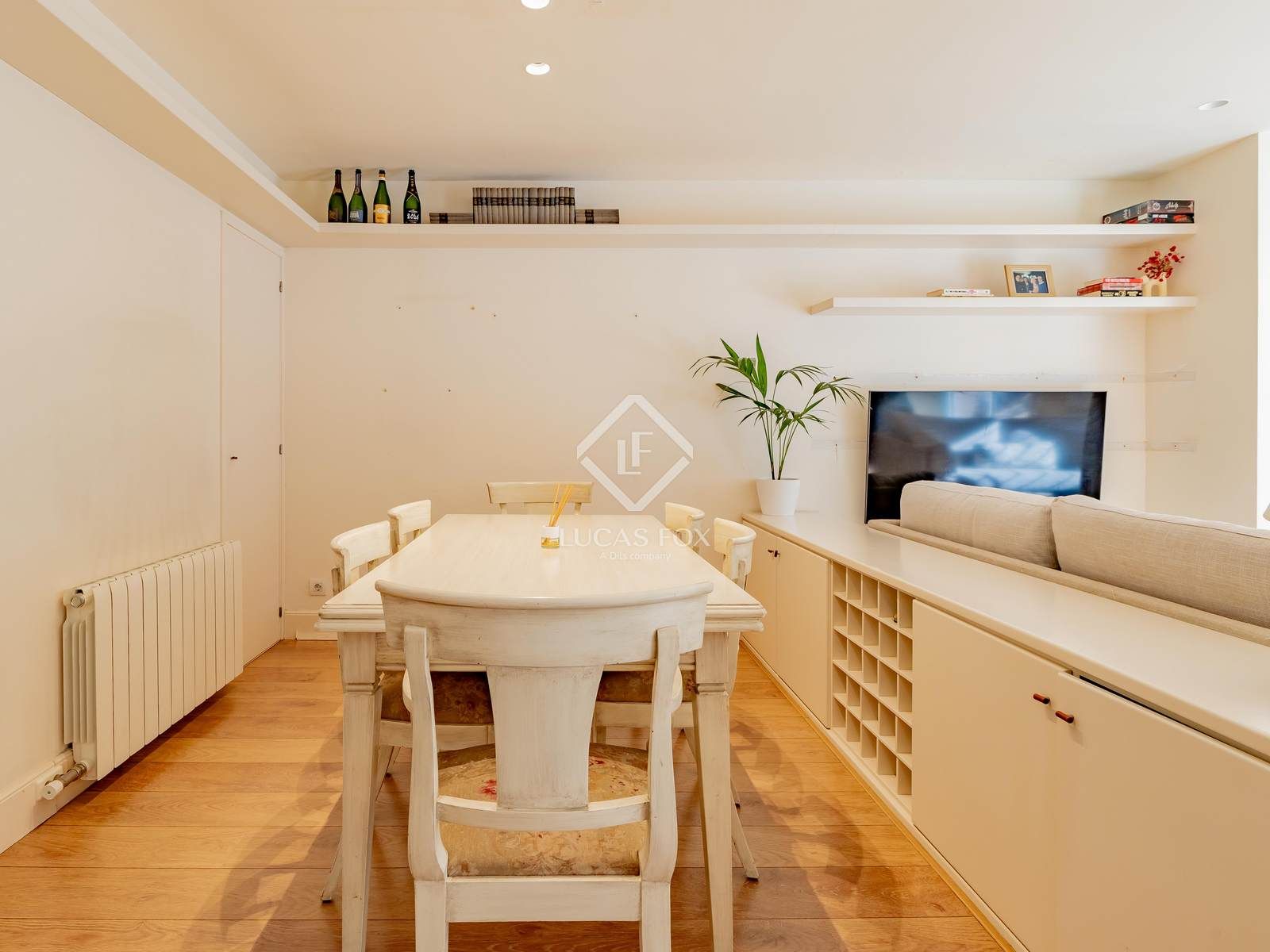 Menjador de Casa o xalet en venda en Sant Cugat del Vallès amb Aire condicionat, Calefacció i Jardí privat