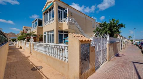 Foto 2 de Casa adosada en venda a Calle Ramon Imbernon Verdu, Parque Acuático - Sector 25, Alicante