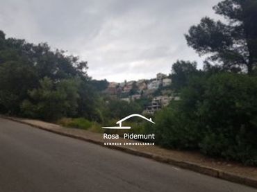 Terreno residenziale in vendita a Carrer Himàlaia