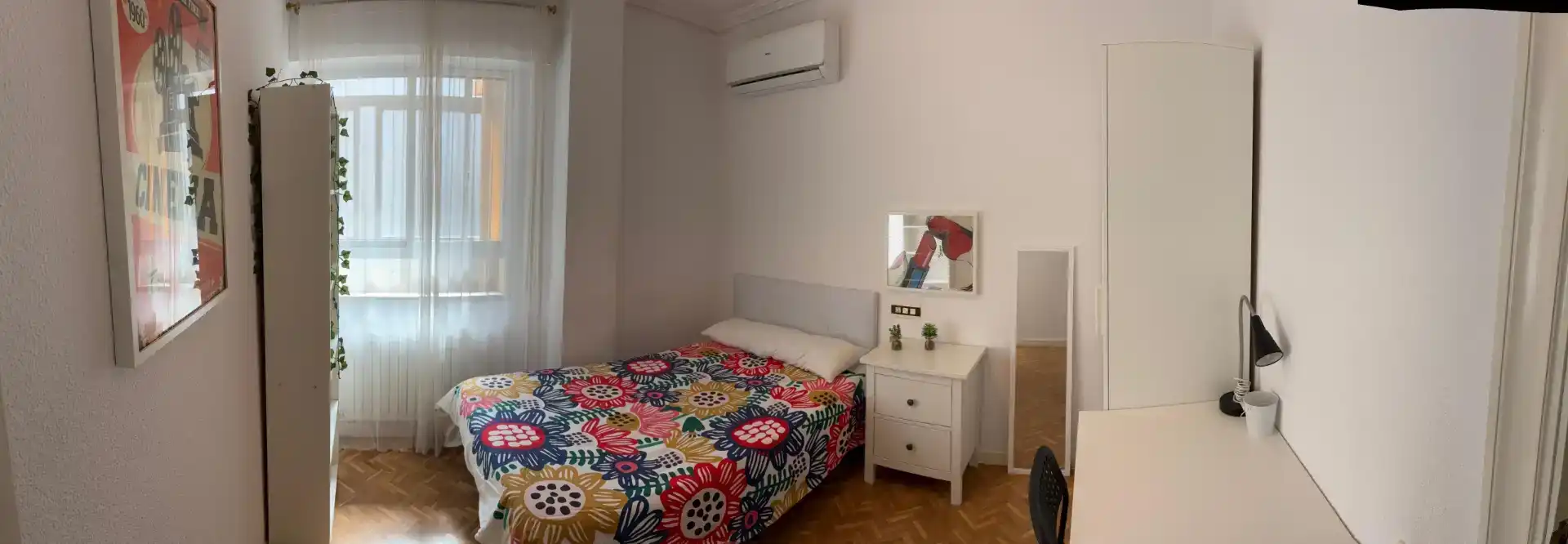 Bedroom of Flat for sale in Salamanca Capital  with Air Conditioner