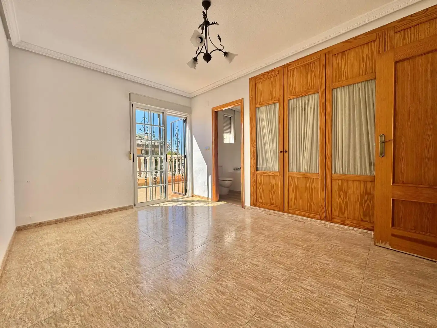 Dormitori de Casa o xalet en venda en Ceutí amb Terrassa i Traster