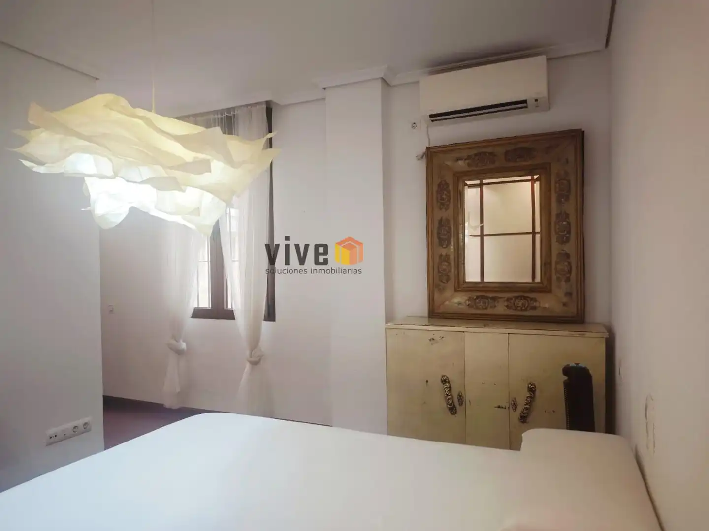 Habitación de Piso de alquiler en Sevilla con Aire acondicionado y Amueblado