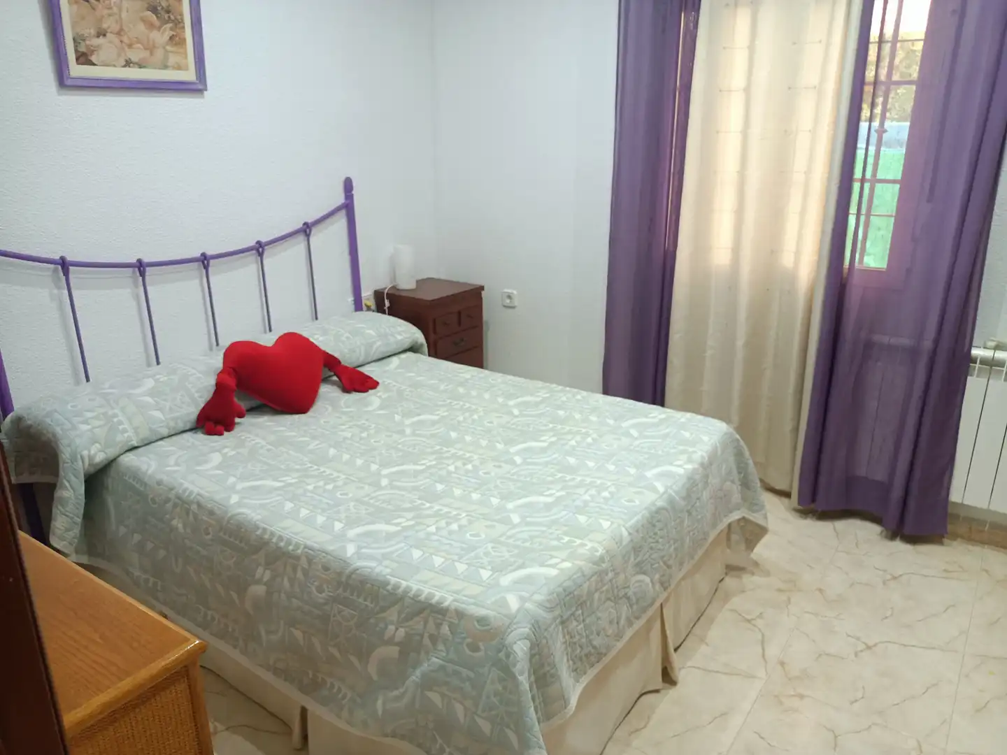 Dormitori de Casa o xalet en venda en Poniente-Norte - Miralbaida - Parque Azahara