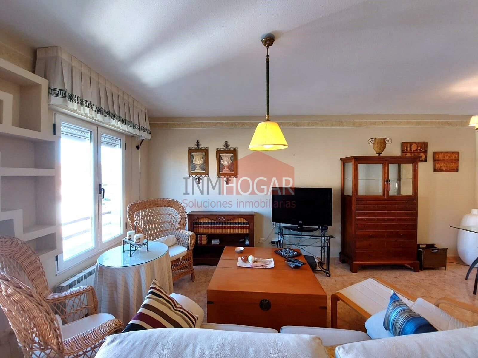 Sala d'estar de Dúplex en venda en Arévalo amb Calefacció i Traster